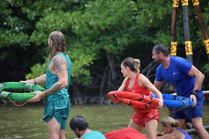 Το σημερινό αγώνισμα ονομάζεται «RIVER SURF BOAT»