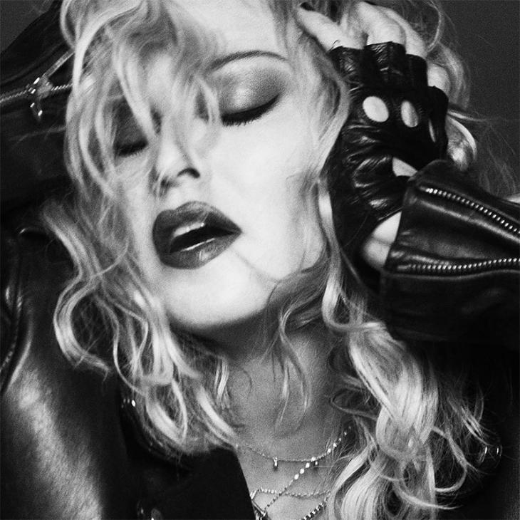 Madonna: Στα 59 της ποζάρει μόνο με τα εχώρουχά της