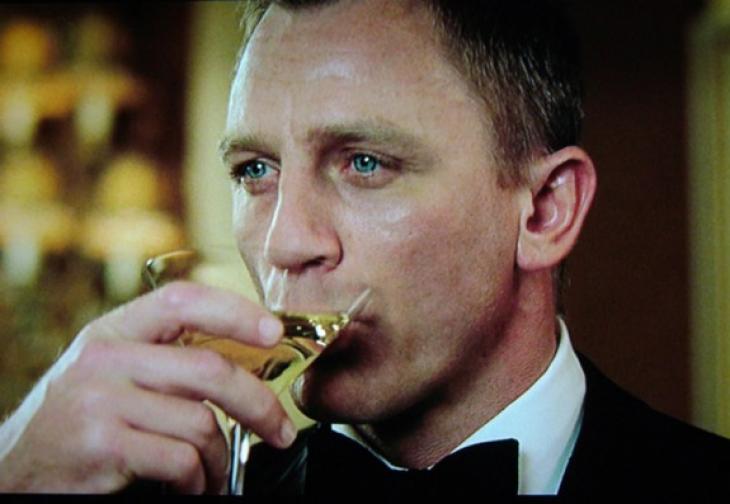 Αυτό είναι το αγαπημένο ποτό του James Bond!
