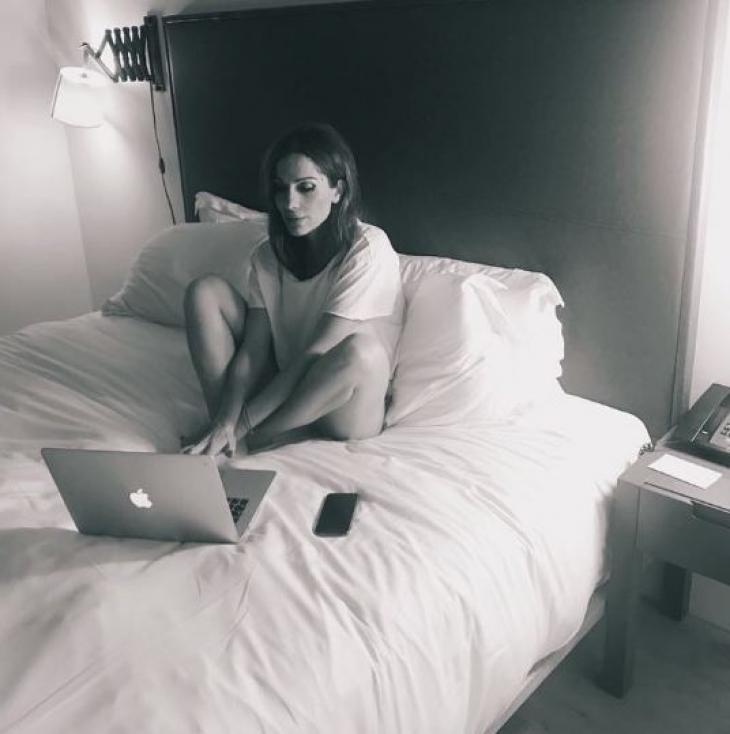 Δέσποινα Βανδή: Η σέξυ φωτογραφία στο κρεβάτι της