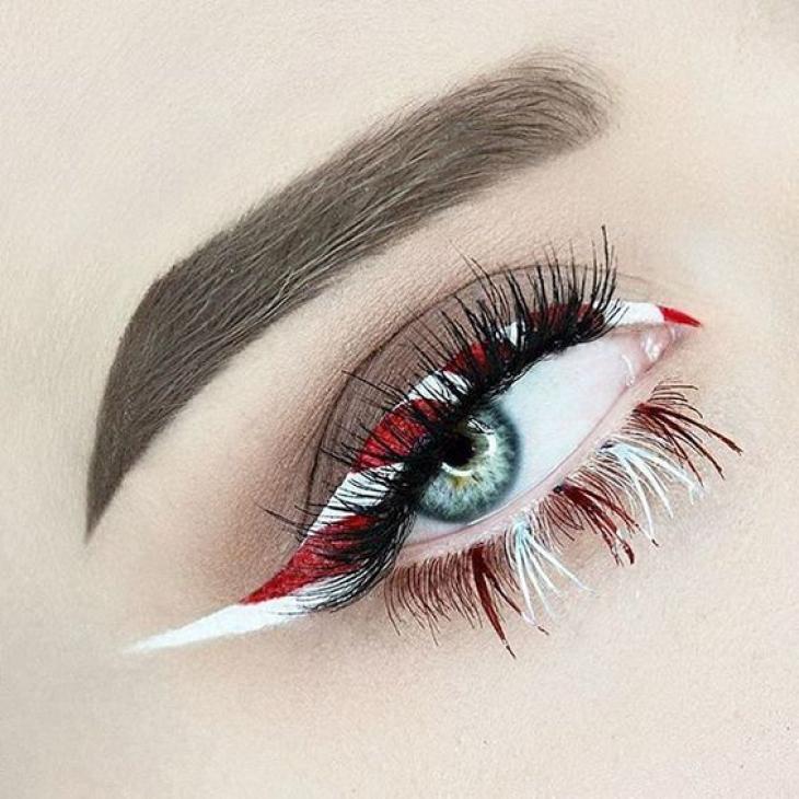 Candy Cane Eyeliner