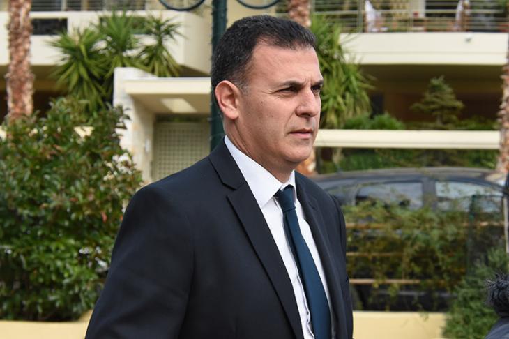 Κηδεία Βασίλη Μπεσκένη: Ράγισαν καρδιές Κηδεία Βασίλη Μπεσκένη: Ράγισαν καρδιές