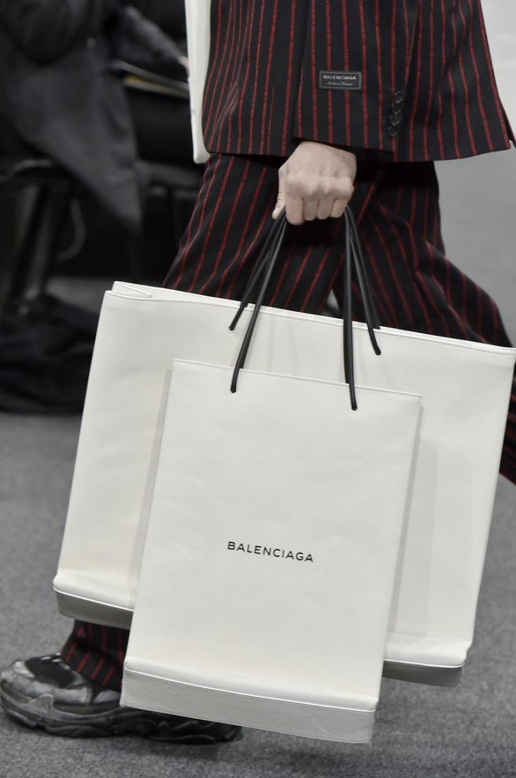 balenciaga-shopping-bag/