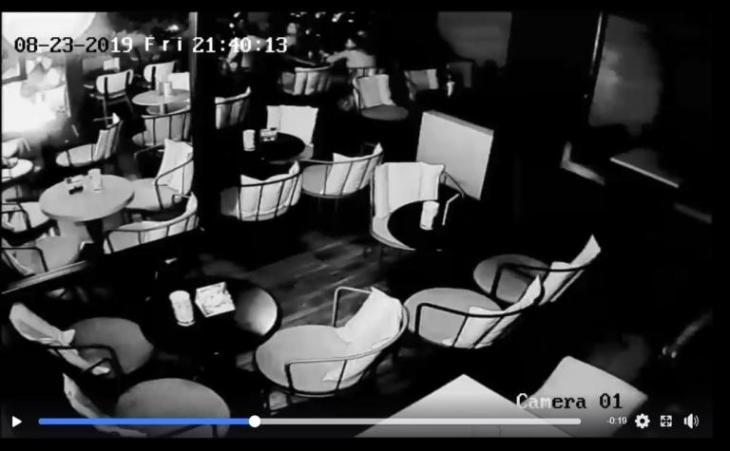 Τρίκαλα: Εξερράγη κινητό μέσα σε καφετέρια 
