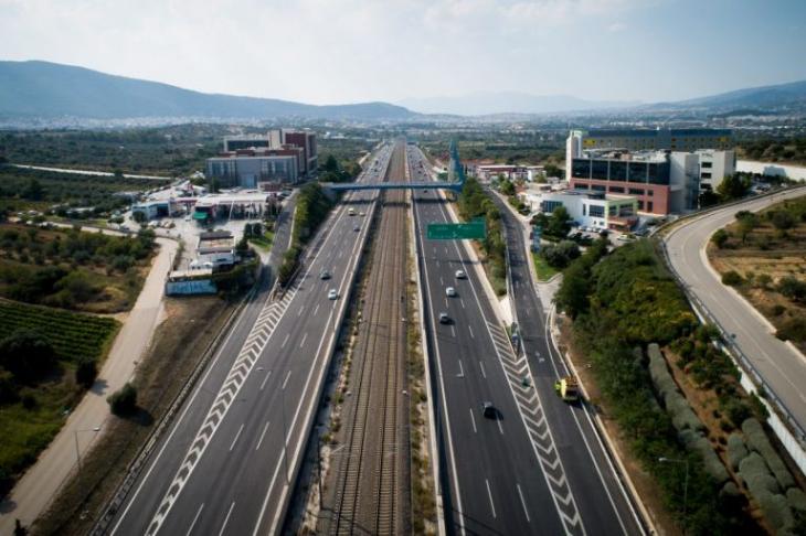 Κορονοϊός: Εγκαταλείπουν την Αθήνα για τα χωριά