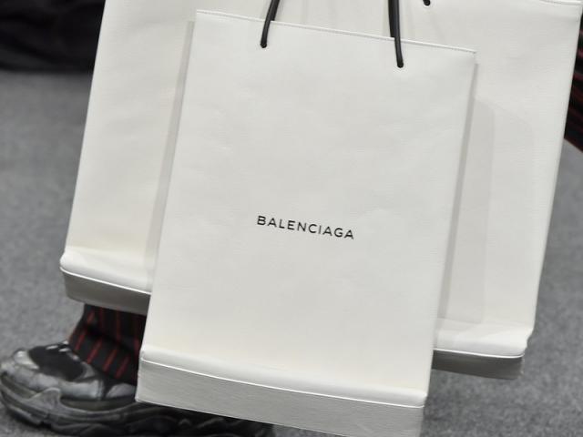 balenciaga-shopping-bag/