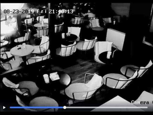 Τρίκαλα: Εξερράγη κινητό μέσα σε καφετέρια 