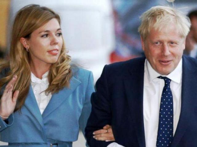 Boris Johnson: Πατέρας εν μέσω κοορνοϊού