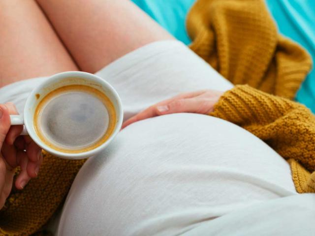 Καφές: Πόσο μπορεί να πίνει μια εγκυμονούσα;