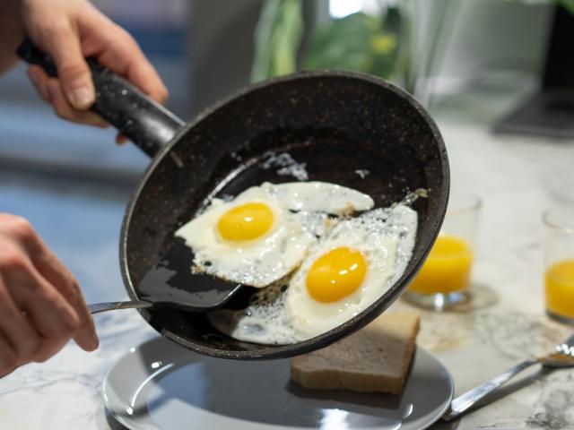 Τι θα συμβεί στο σώμα σας αν τρώτε κάθε μέρα αυγά;
